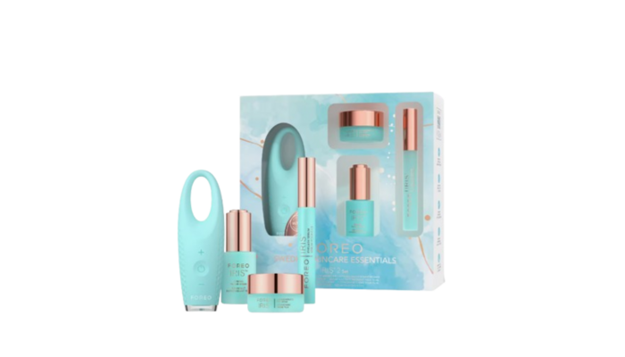 Foreo Holiday Sets