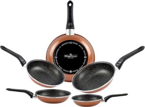 5 sartenes Magefesa