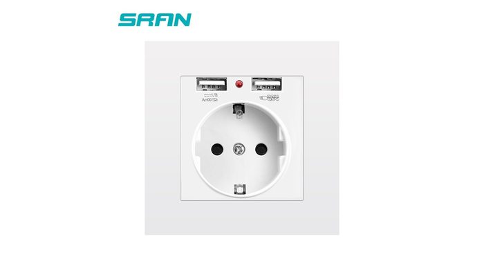 Toma de corriente con USB