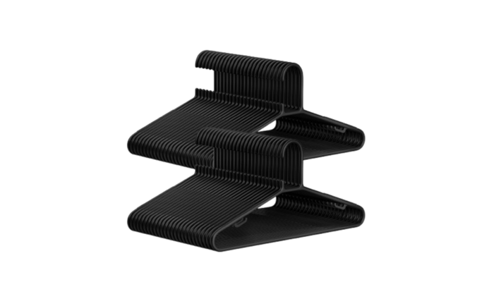 50 perchas Amazon Basics